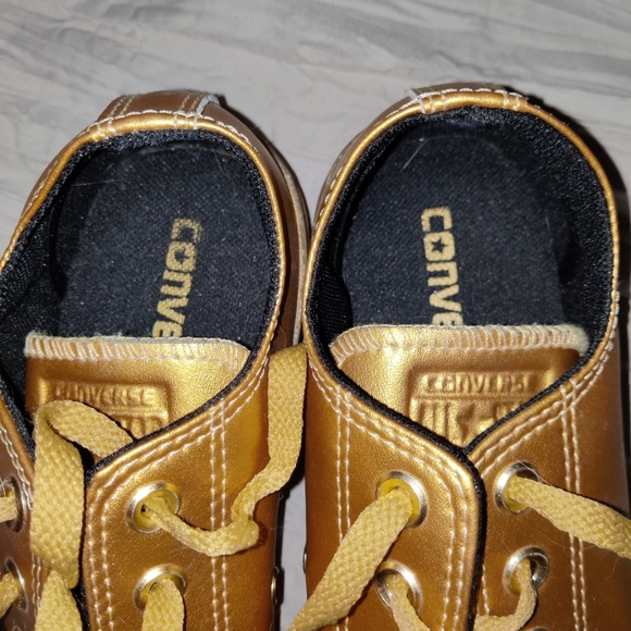 RARE Converse CTAS OX LO gold mens 6 women's 8 style 153107C - Picture 4 of 7
